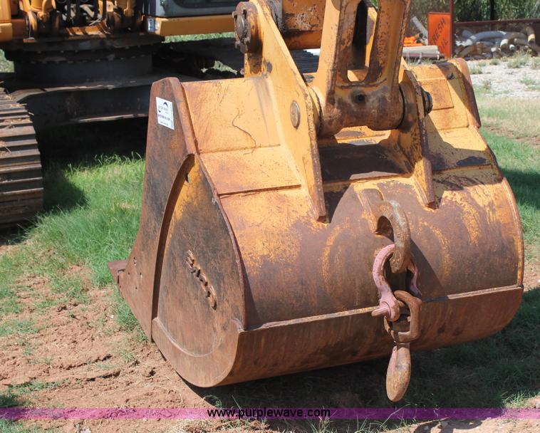 image for item G5800 Esco HDP 48" excavator bucket