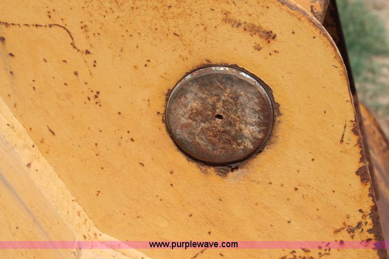 image for item G5800 Esco HDP 48" excavator bucket