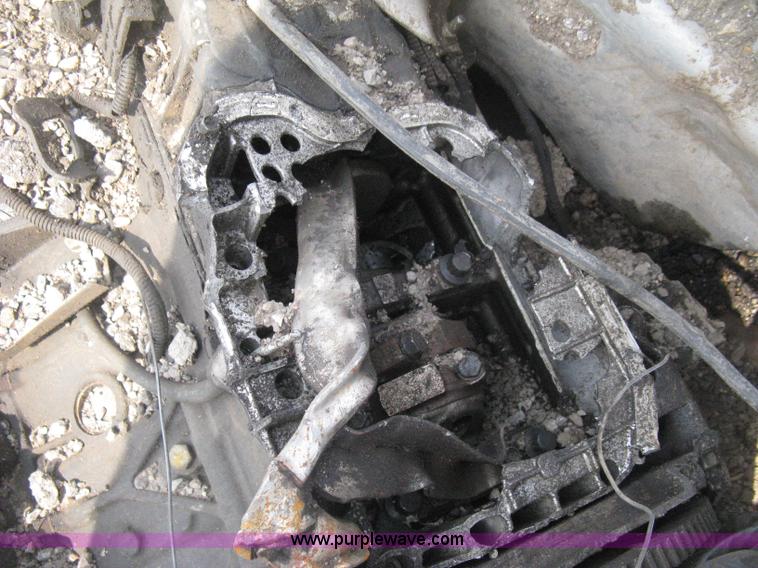 image for item D8456 2001 GMC Sierra 2500HD pickup truck