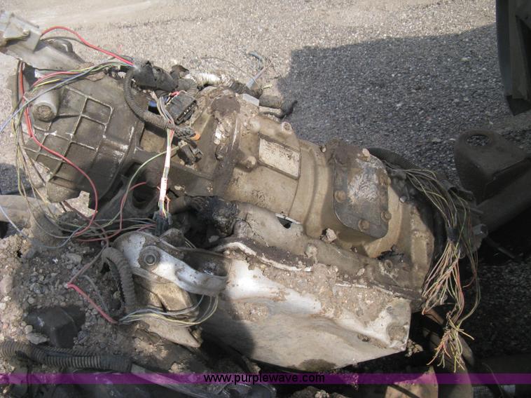 image for item D8456 2001 GMC Sierra 2500HD pickup truck