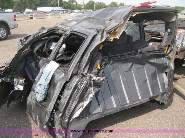 image for item D8456 2001 GMC Sierra 2500HD pickup truck