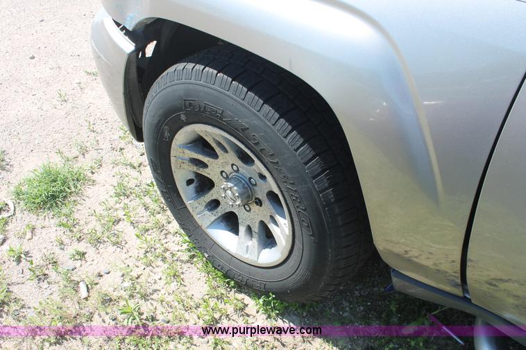 image for item H3560 2002 Chevrolet Trailblazer LS SUV