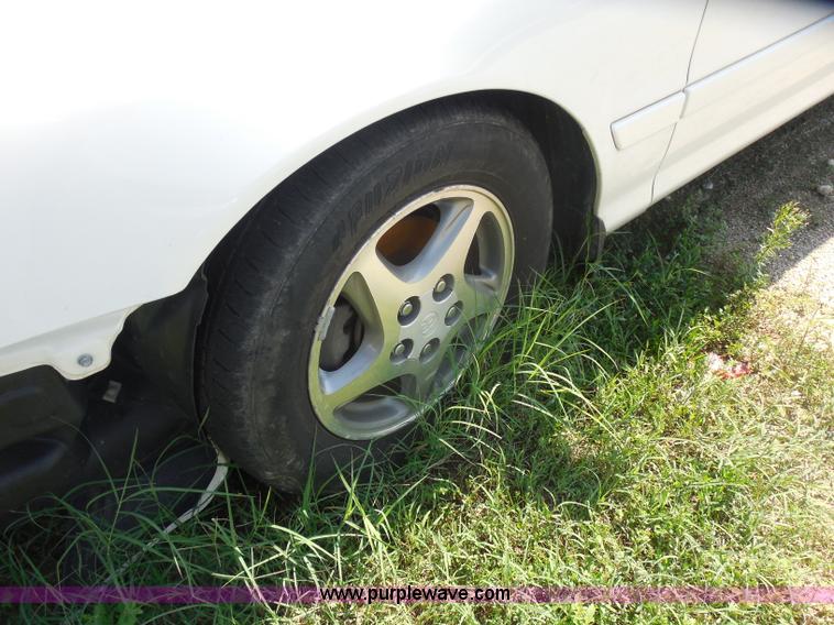 image for item H9813 1995 Toyota Avalon XLS