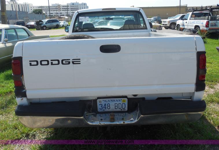 image for item H9815 1999 Dodge Ram 1500 pickup truck