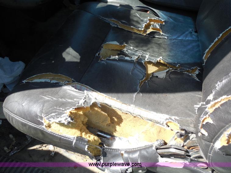 image for item H9815 1999 Dodge Ram 1500 pickup truck