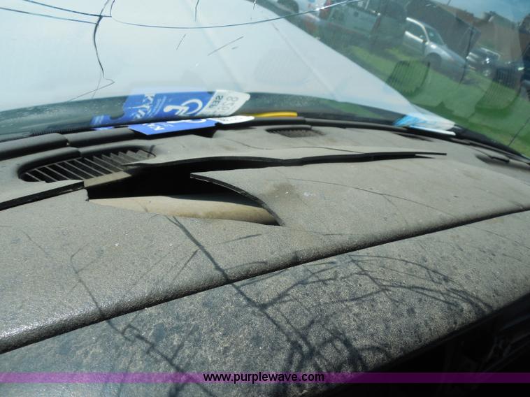 image for item H9815 1999 Dodge Ram 1500 pickup truck