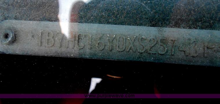 image for item H9815 1999 Dodge Ram 1500 pickup truck