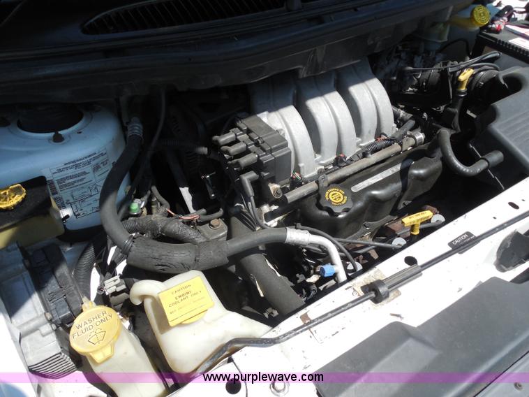 image for item H9817 1997 Plymouth Grand Voyager van