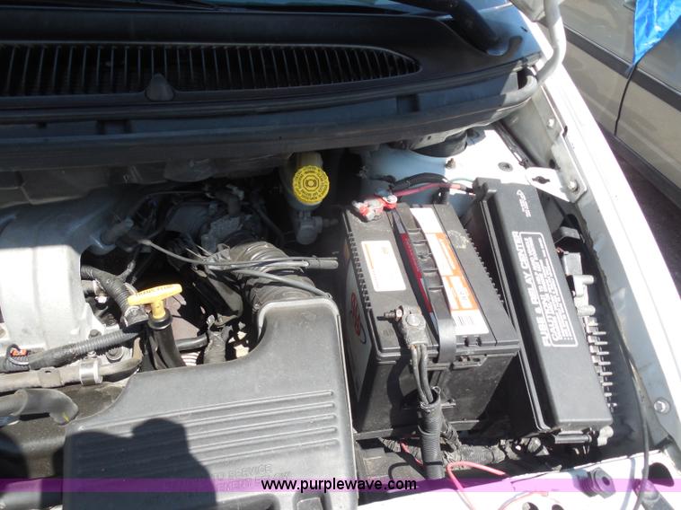 image for item H9817 1997 Plymouth Grand Voyager van