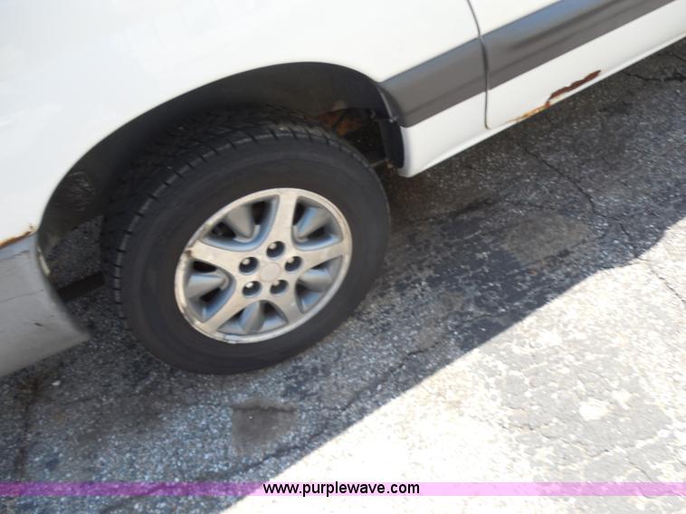 image for item H9817 1997 Plymouth Grand Voyager van