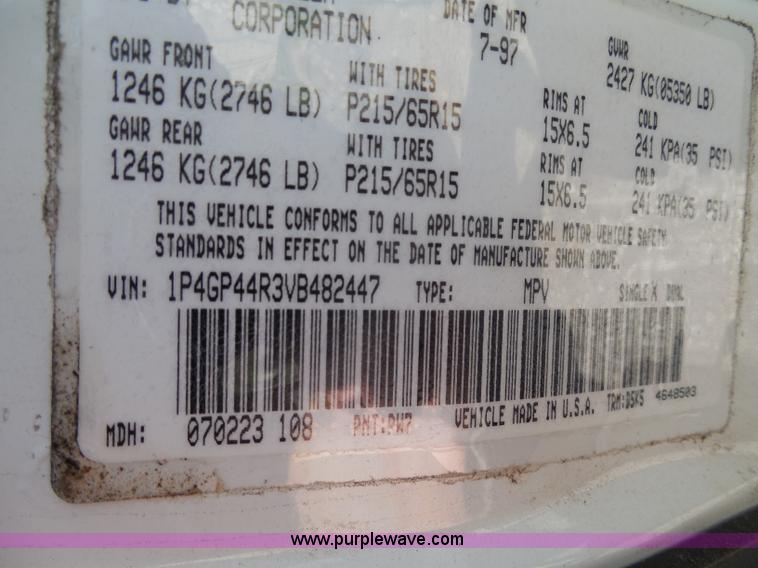 image for item H9817 1997 Plymouth Grand Voyager van