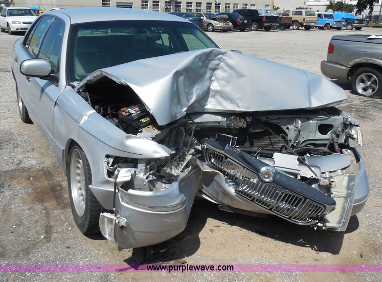 image for item H9819 2001 Mercury Grand Marquis