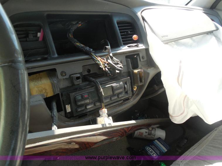 image for item H9819 2001 Mercury Grand Marquis