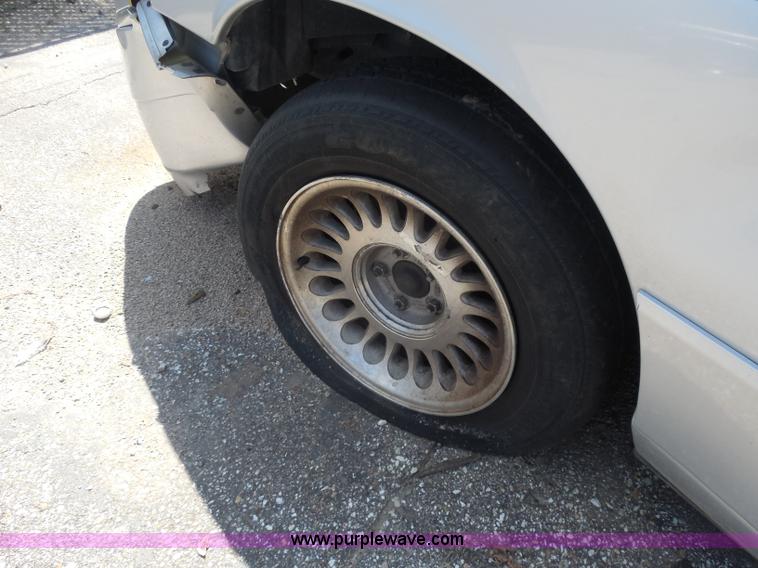 image for item H9819 2001 Mercury Grand Marquis