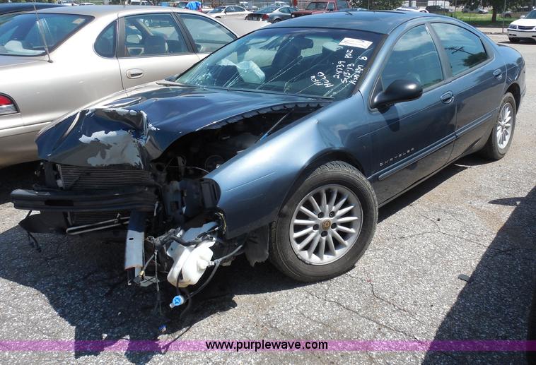 image for item H9820 2000 Chrysler Concorde