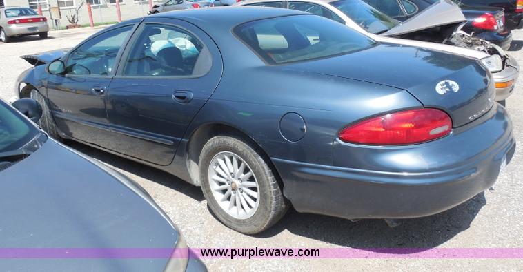 image for item H9820 2000 Chrysler Concorde