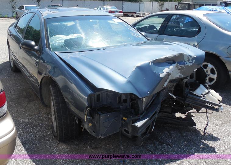 image for item H9820 2000 Chrysler Concorde