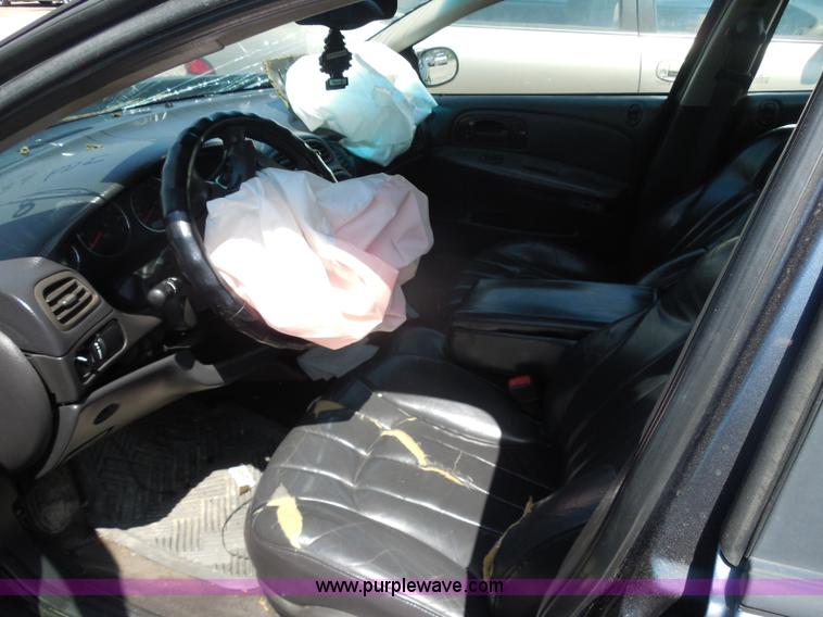 image for item H9820 2000 Chrysler Concorde