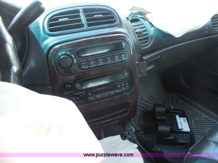 image for item H9820 2000 Chrysler Concorde