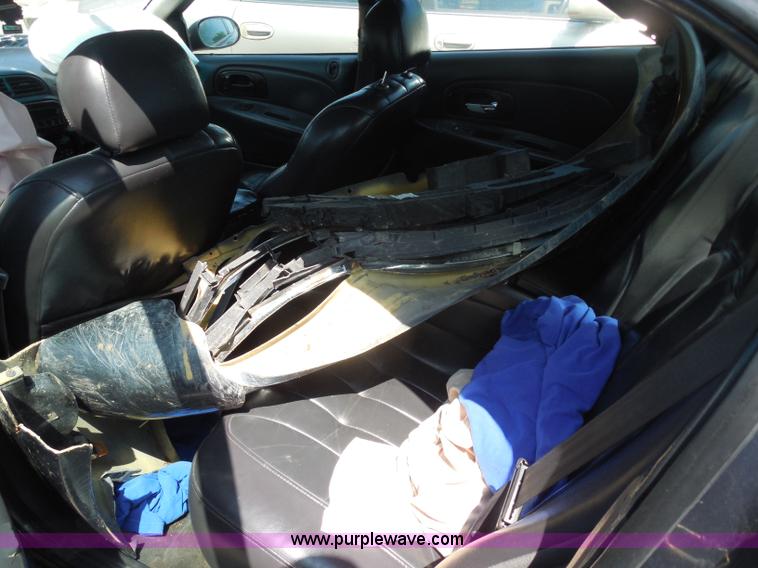 image for item H9820 2000 Chrysler Concorde