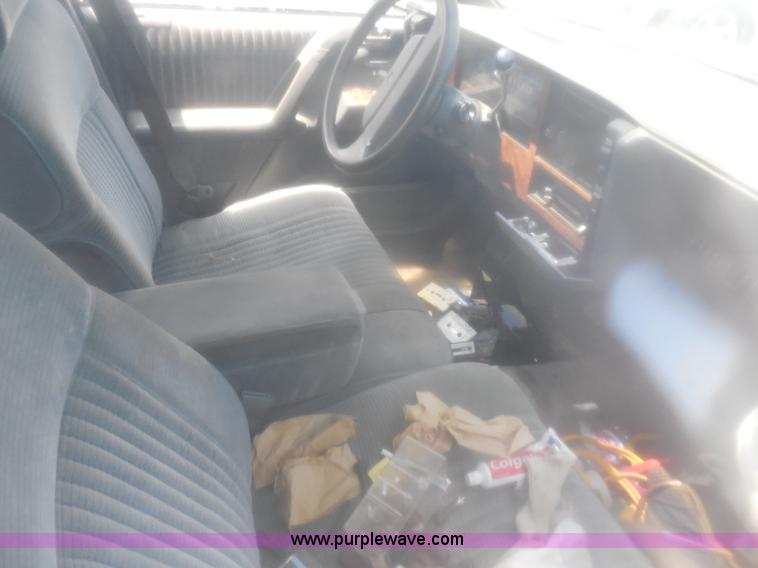 image for item H9825 1992 Buick Century Custom