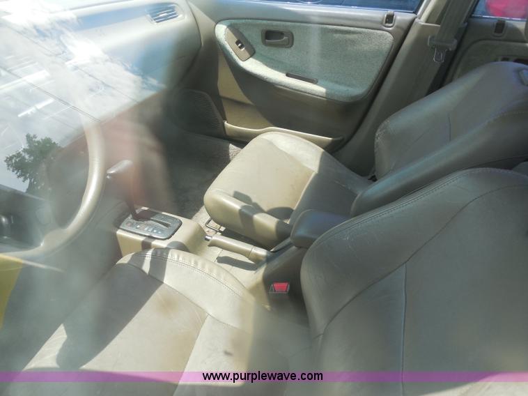 image for item H9827 1994 Honda Civic LX