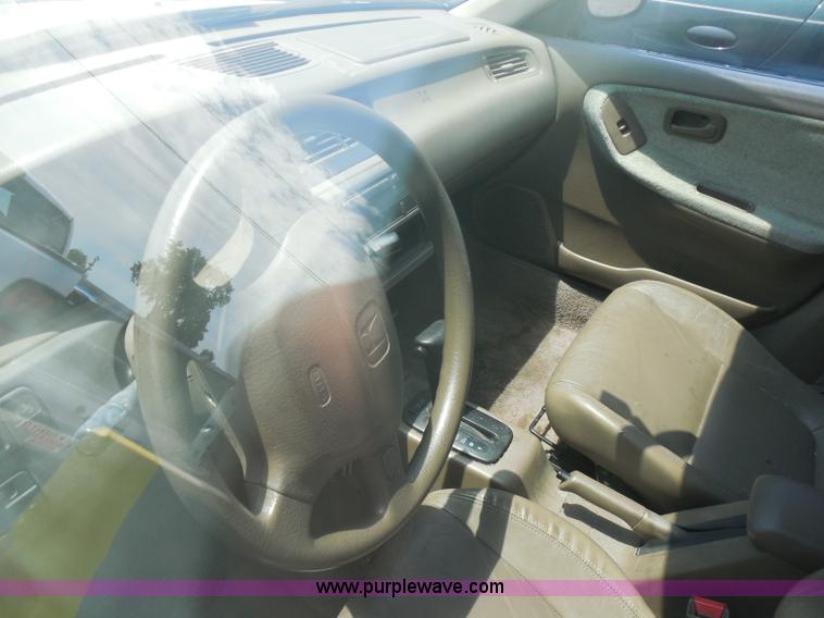 image for item H9827 1994 Honda Civic LX