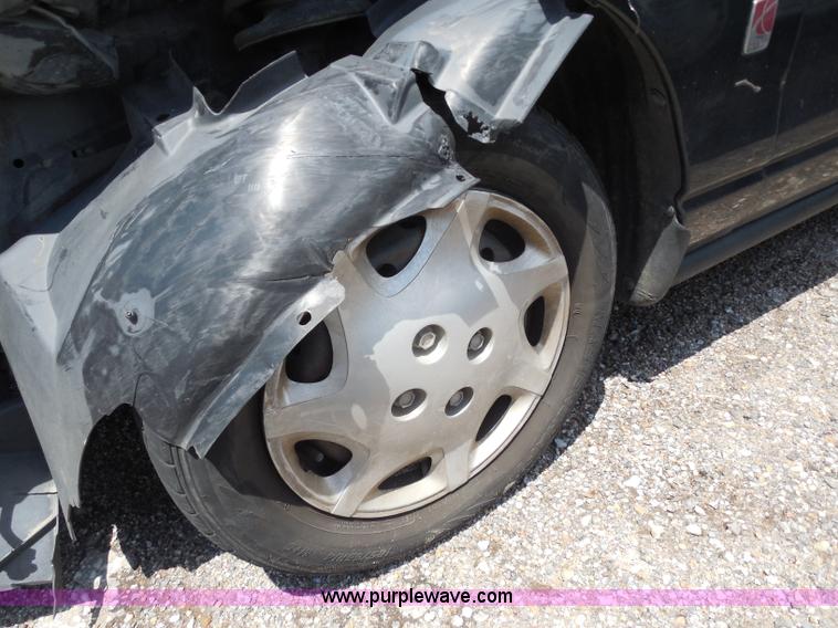 image for item H9828 2000 Saturn SL SL1