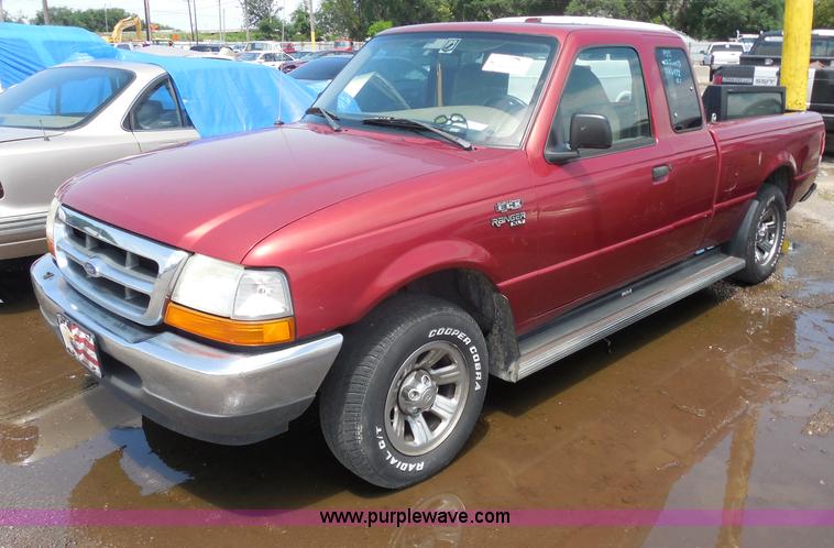 image for item H9829 2000 Ford Ranger XLT pickup truck