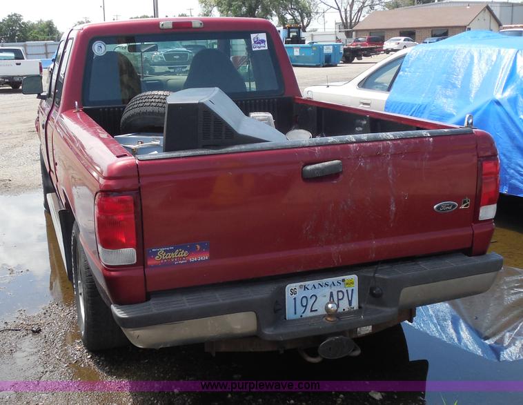 image for item H9829 2000 Ford Ranger XLT pickup truck