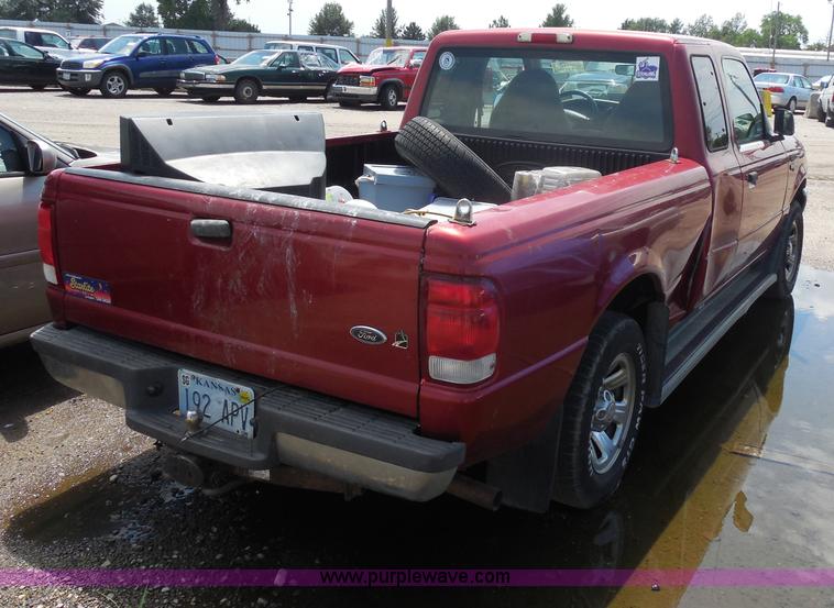 image for item H9829 2000 Ford Ranger XLT pickup truck