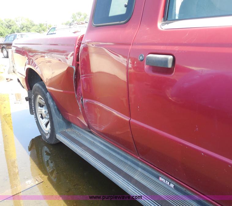 image for item H9829 2000 Ford Ranger XLT pickup truck