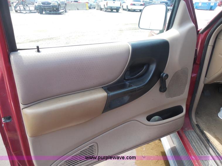 image for item H9829 2000 Ford Ranger XLT pickup truck