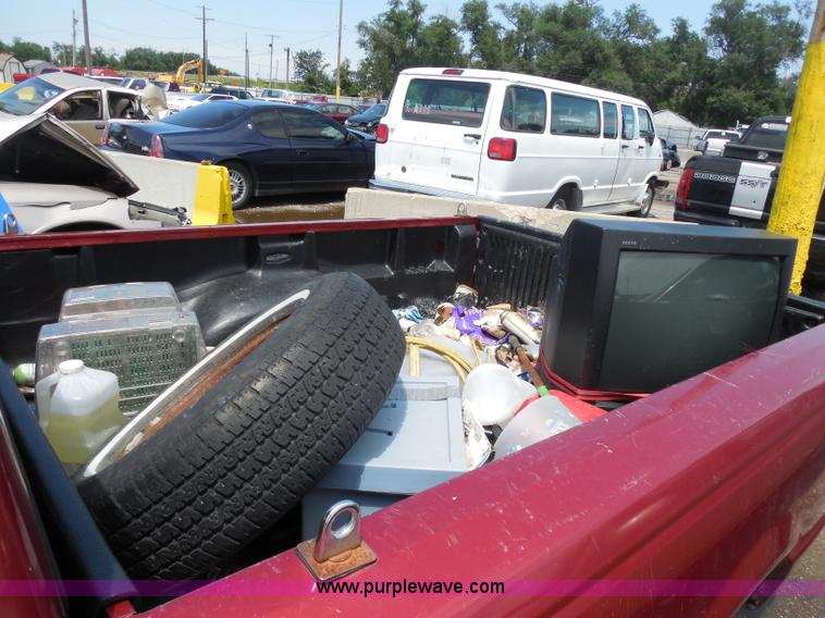 image for item H9829 2000 Ford Ranger XLT pickup truck