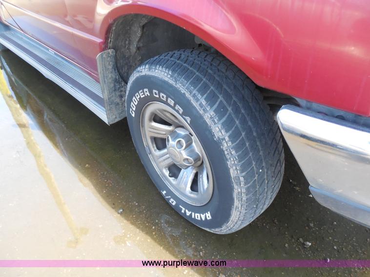 image for item H9829 2000 Ford Ranger XLT pickup truck