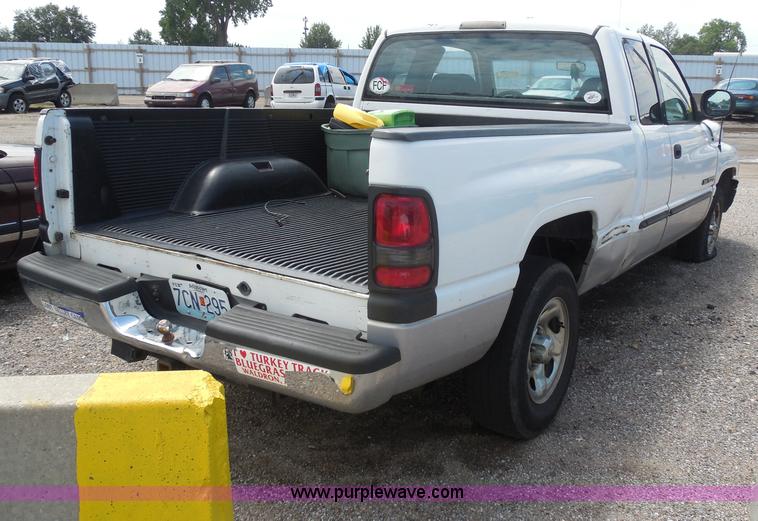 image for item H9831 1998 Dodge Ram 1500 Quad Cab pickup truck