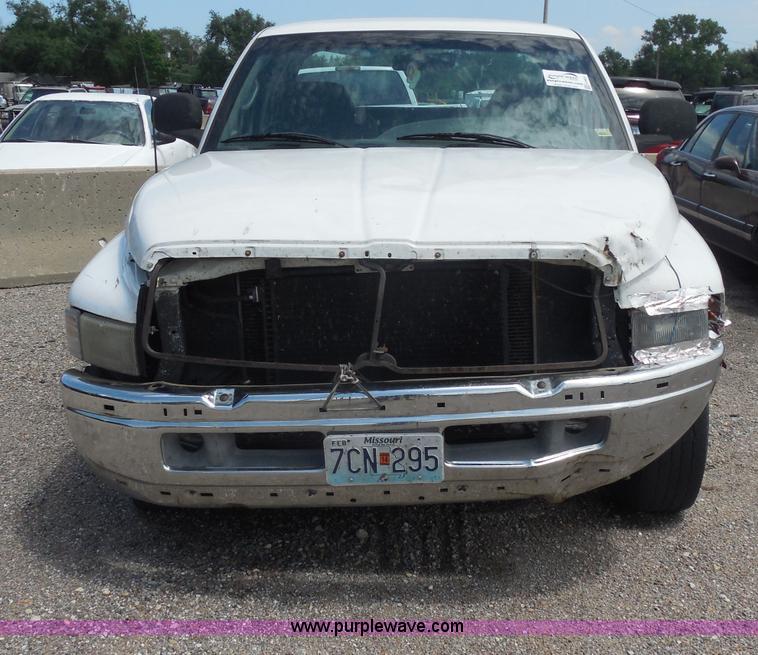 image for item H9831 1998 Dodge Ram 1500 Quad Cab pickup truck