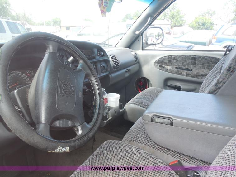 image for item H9831 1998 Dodge Ram 1500 Quad Cab pickup truck