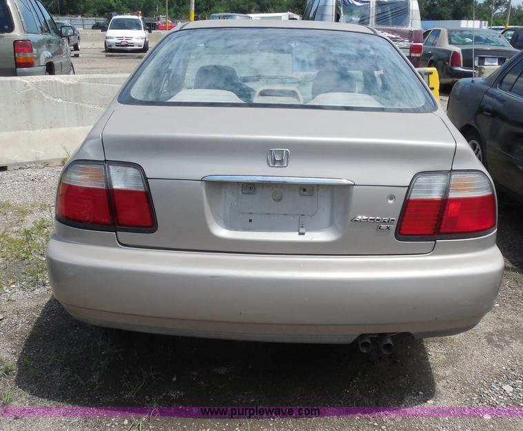 image for item H9864 1996 Honda Accord LX
