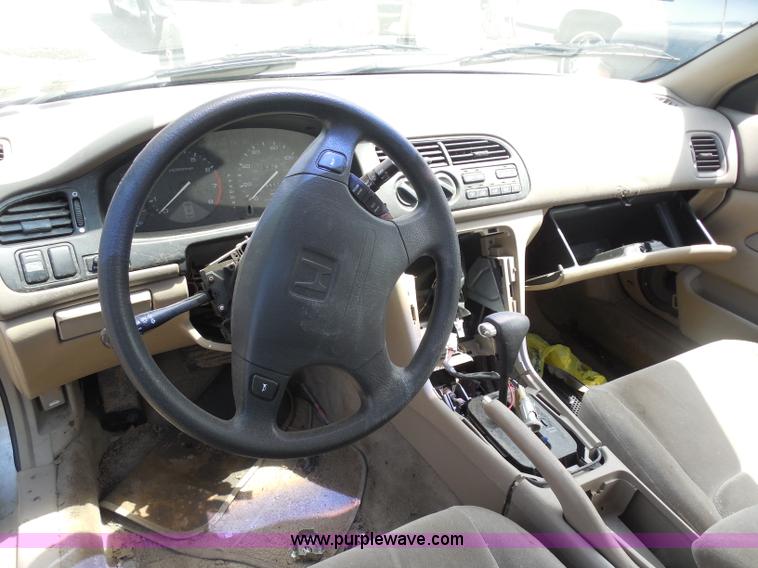 image for item H9864 1996 Honda Accord LX