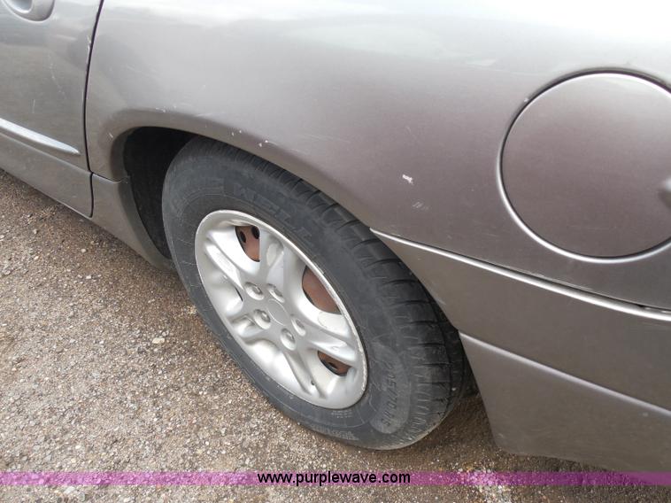image for item H9865 1998 Dodge Intrepid