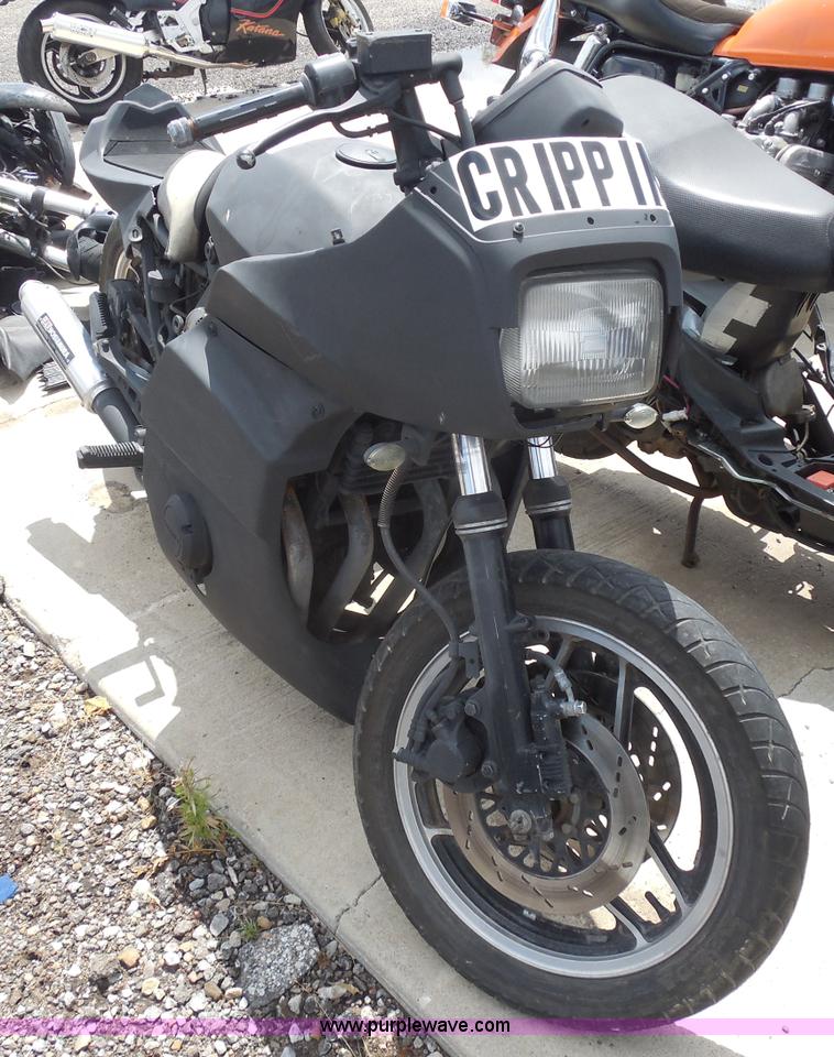 image for item H9867 1983 Suzuki motorcycle