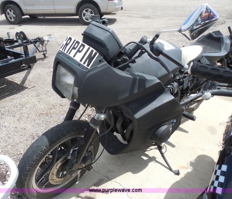 image for item H9867 1983 Suzuki motorcycle