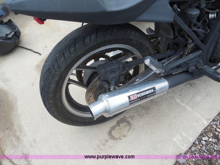 image for item H9867 1983 Suzuki motorcycle