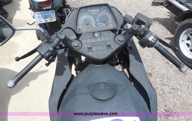 image for item H9867 1983 Suzuki motorcycle
