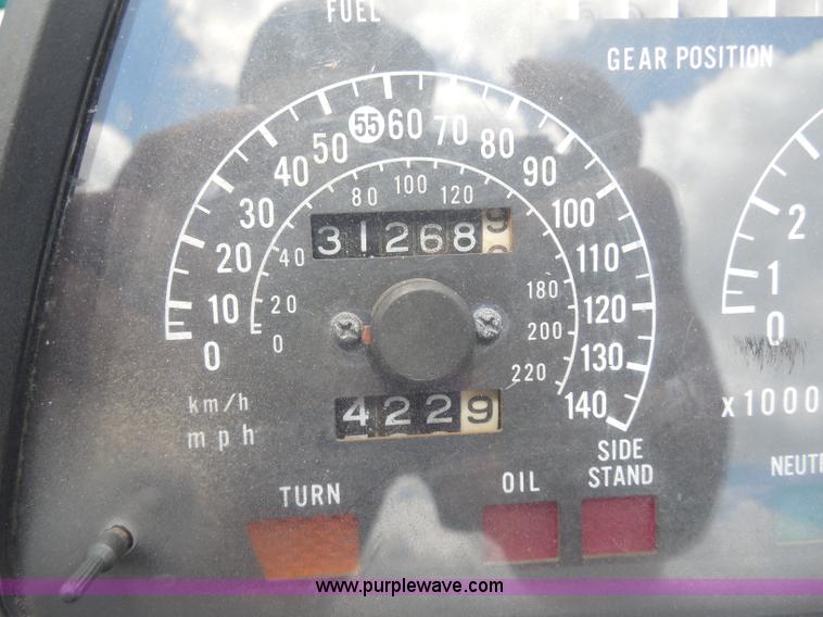 image for item H9867 1983 Suzuki motorcycle