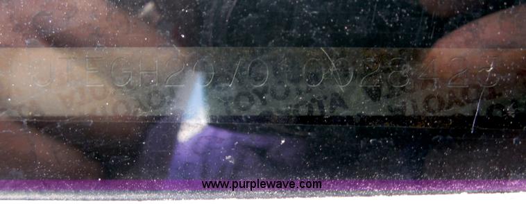 image for item H9868 2001 Toyota RAV4 SUV