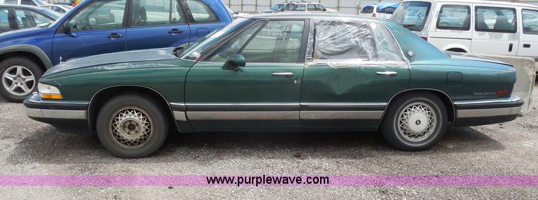 image for item H9869 1994 Buick Park Avenue