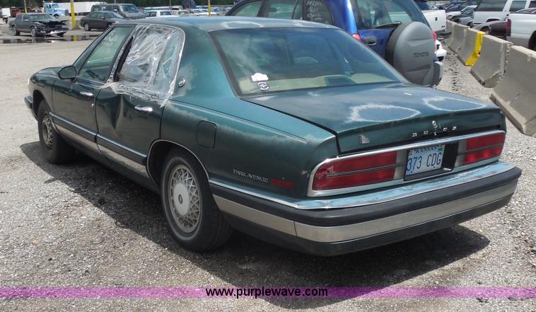 image for item H9869 1994 Buick Park Avenue