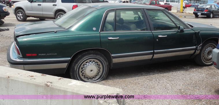 image for item H9869 1994 Buick Park Avenue